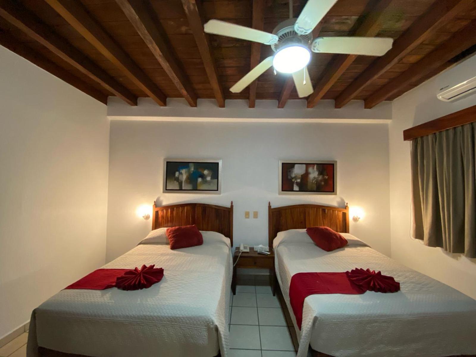 Hotel Boutique La Pergola Manzanillo Ngoại thất bức ảnh